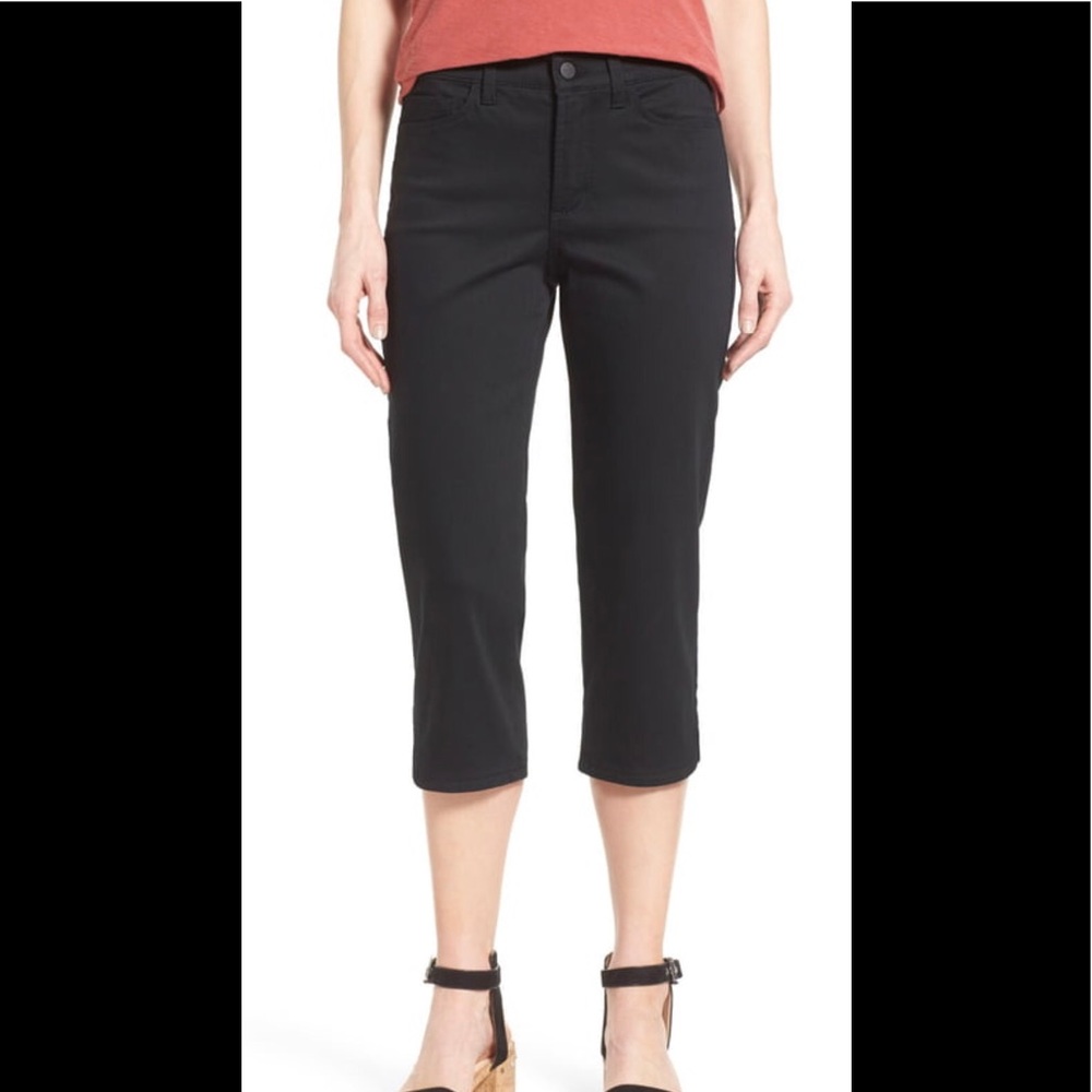 NWT NYDJ “Ariel” Crop Jeans